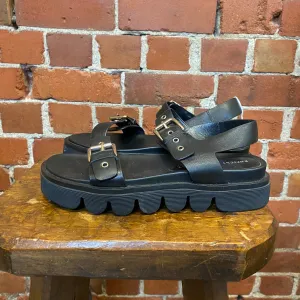 EARNET WYDLER chunky leather sandals 40