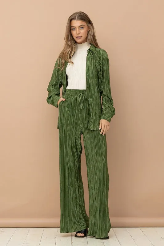 Effortlessly Chic Pleated Set