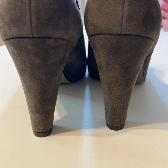 Paul Green Jazzy Heeled Ankle Booties Dark Gray/Taupe Suede Size 7.5